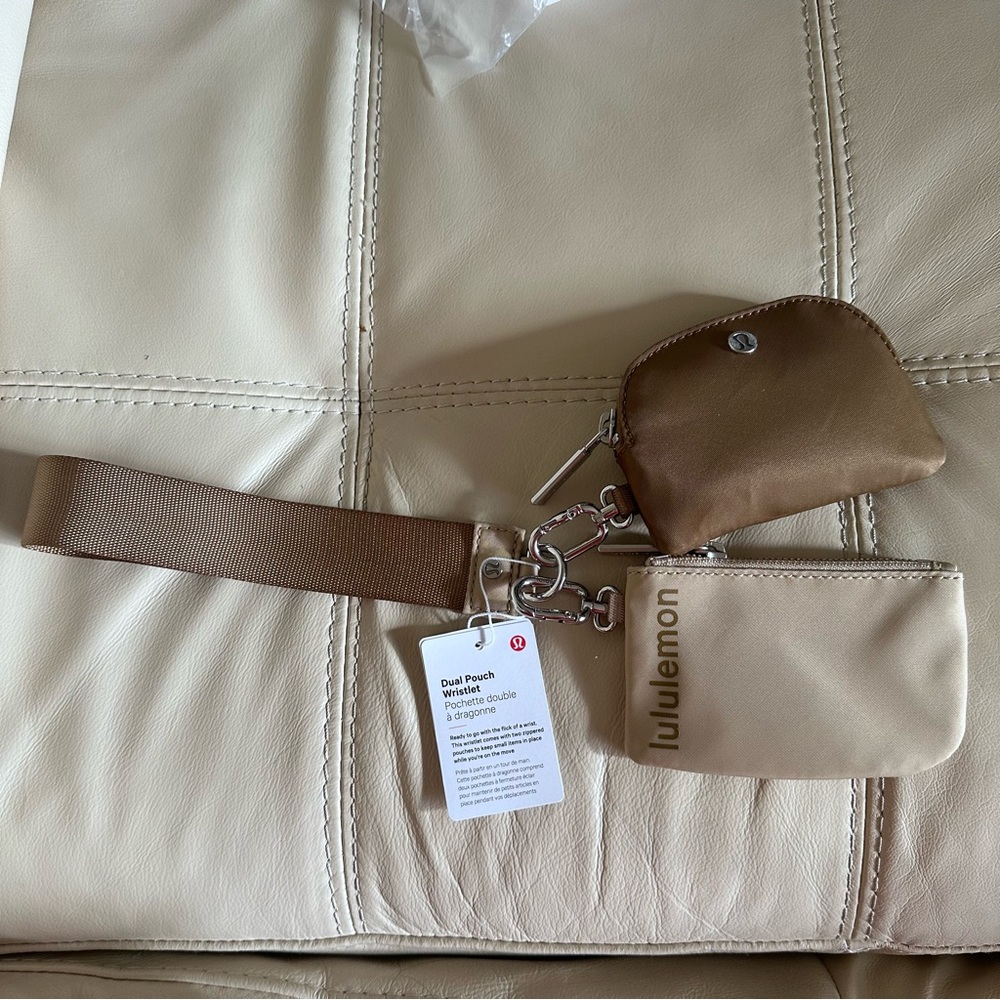 🆕 LULULEMON Dual Pouch Wristlet- NWT